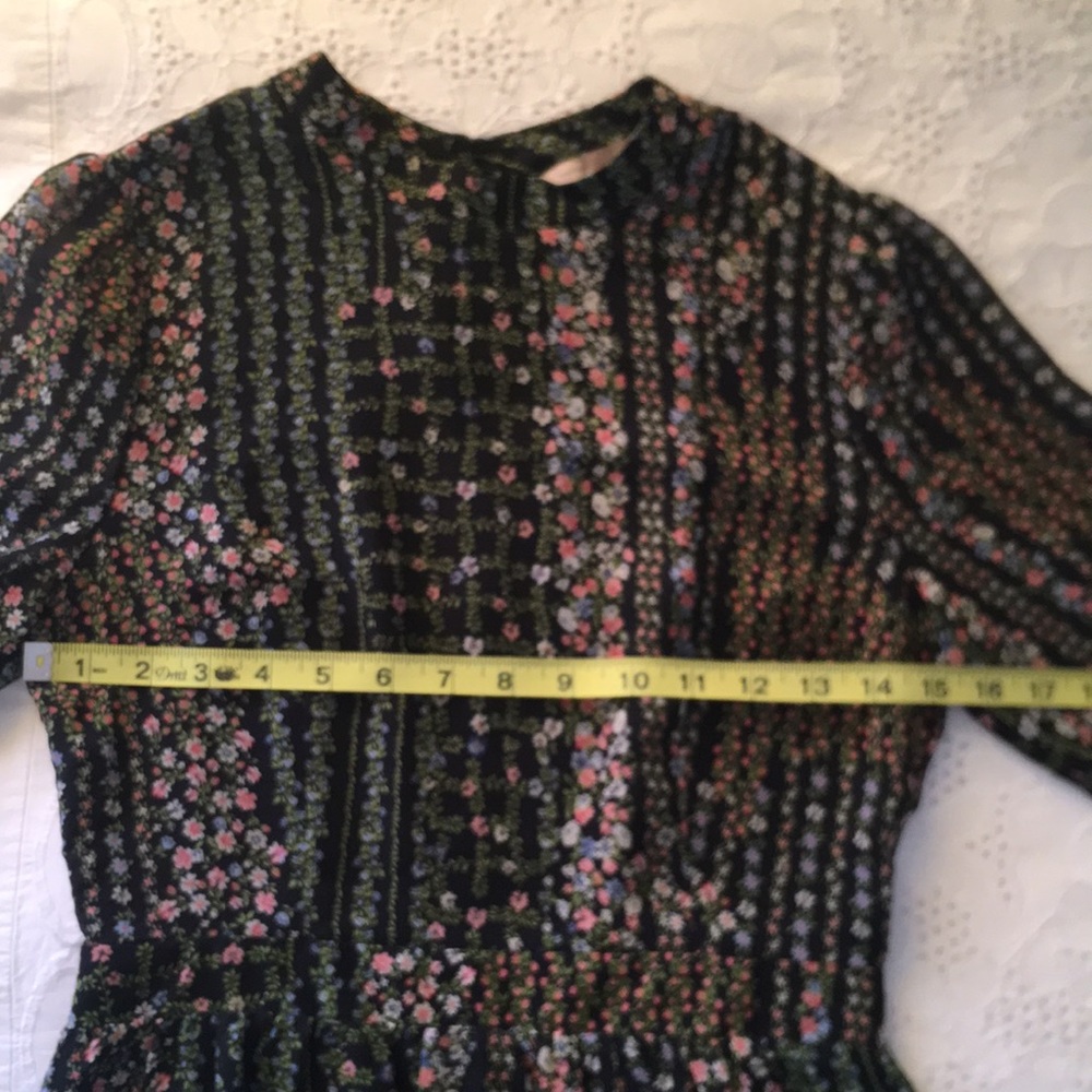 •Forever 21 Floral 3/4 Sleeve Dress• - Picture 7 of 7